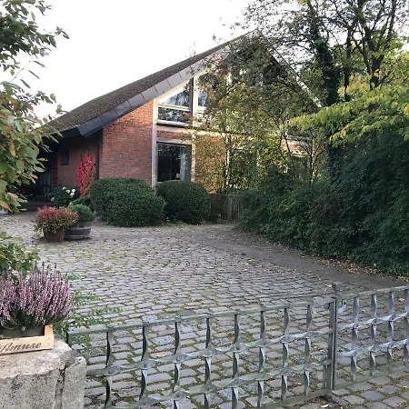 Theodor Apartment